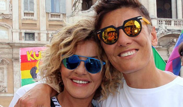 00053155-imma-battaglia-con-la-moglie-eva-grimaldi Imma Battaglia con la moglie Eva Grimaldi