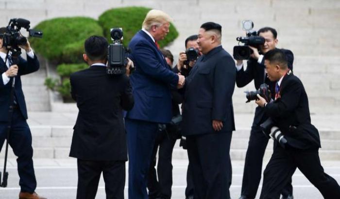Corea del Nord, Trump preannuncia una nuova trattativa con Kim Jong Un Corea del Nord, Trump preannuncia una nuova trattativa con Kim Jong Un