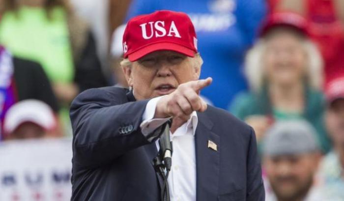 Trump cerca il voto tricolore: "Colombo grande italiano, difendiamo le statue dei nostri eroi"