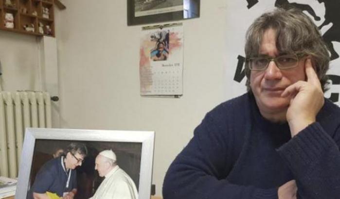 La Lega attacca ancora don Biancalani: "Troppa promiscuità nella sua parrocchia"