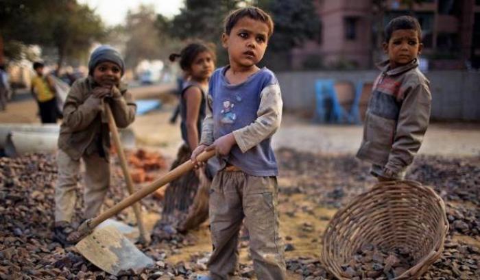 Nel 2019 il mondo sfrutta ancora la fatica di 40 milioni di schiavi