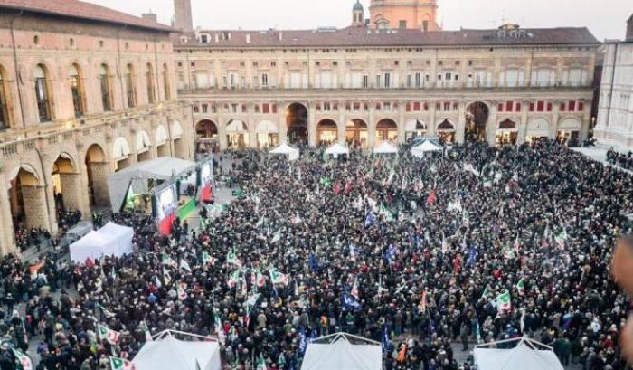 00054A9B-il-comizio-di-bonaccini-a-piazza-maggiore Il comizio di Bonaccini a piazza Maggiore