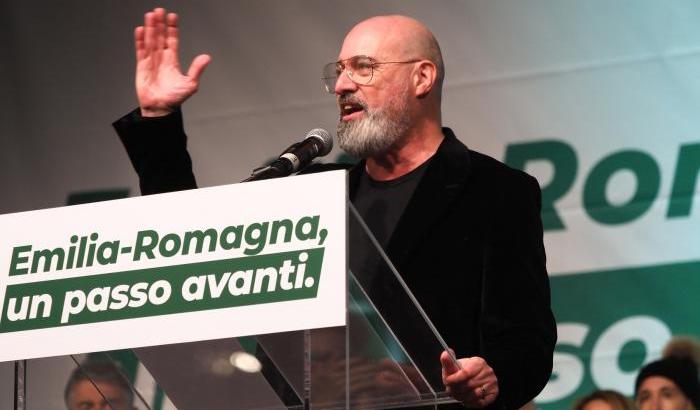 Bonaccini: "La sinistra deve stare nelle piazze e ascoltare i problemi degli italiani"
