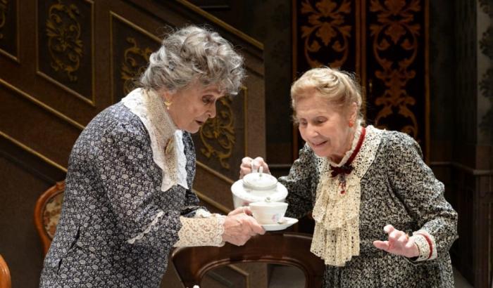 Anna Maria Guarnieri, Giulia Lazzarini