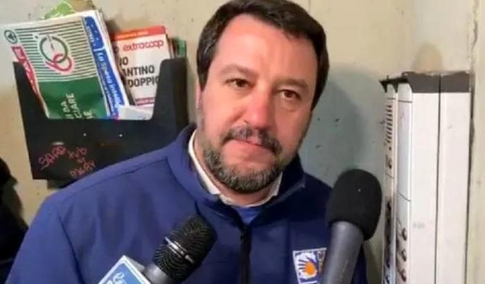 Diede del 'mascalzone' a Salvini e il giudice lo assolve: non è diffamazione