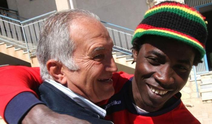 000555A0-migranti-aiutati-dalla-caritas Migranti aiutati dalla Caritas