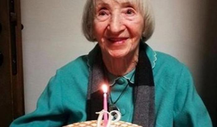 Nonna Lina, guarita a 102 anni: la sua storia fa il giro del mondo