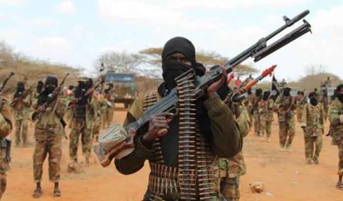 000567BC-i-jihadisti-somali-di-al-shabaab I jihadisti somali di al-Shabaab