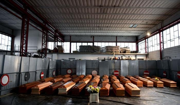 L'Inps: "Il conteggio dei morti per Covid fatto dalla Protezione civile non torna"