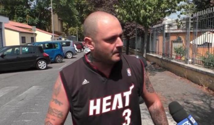 Arrestato per rapina un militante di estrema destra: capeggiò una protesta contro un centro accoglienza