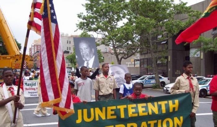 Il Juneteenth, il giorno della liberazione degli schiavi neri, diventa Festa Nazionale a New York