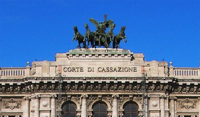 Lo sciacquone troppo rumoroso viola il diritto al riposo: la Cassazione condanna i proprietari di un appartamento Lo sciacquone troppo rumoroso viola il diritto al riposo: la Cassazione condanna i proprietari di un appartamento