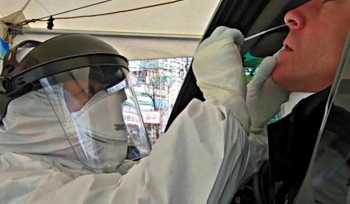 Focolaio Covid a Viareggio: 10 positivi, uno di loro ricoverato in ospedale