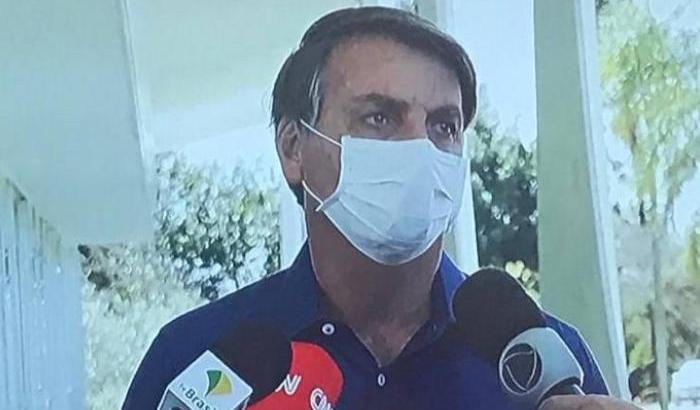 0005731E-bolsonaro-annuncia-di-essere-positivo-al-covid-19 Bolsonaro annuncia di essere positivo al Covid-19