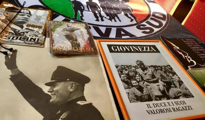 Cimeli fascisti