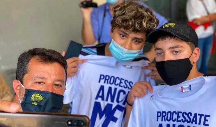 Salvini usa i ragazzini per la propaganda