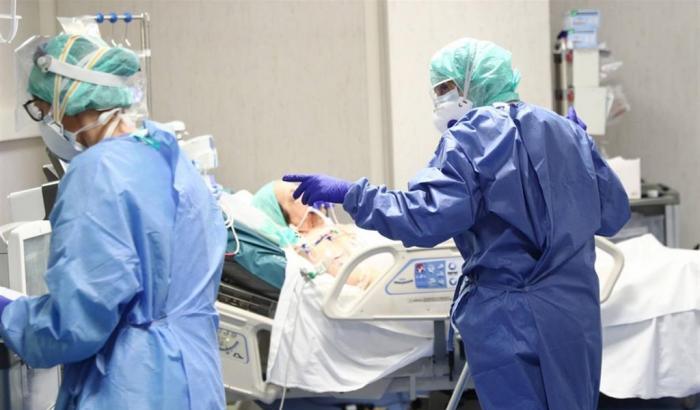 L'ok dell'Aifa su quattro farmaci contro Covid-19