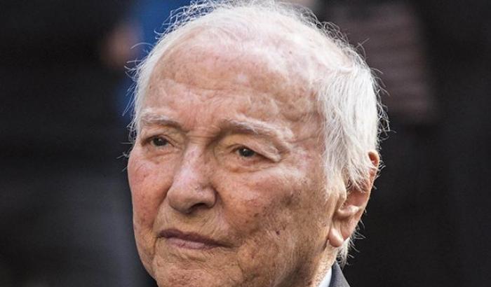 000580E4-piero-angela Piero Angela