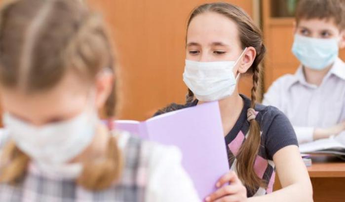 00058C31-bambina Bambina