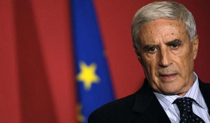 L'ex presidente del Senato Franco Marini ricoverato per Covid: tenuto in respirazione assistita