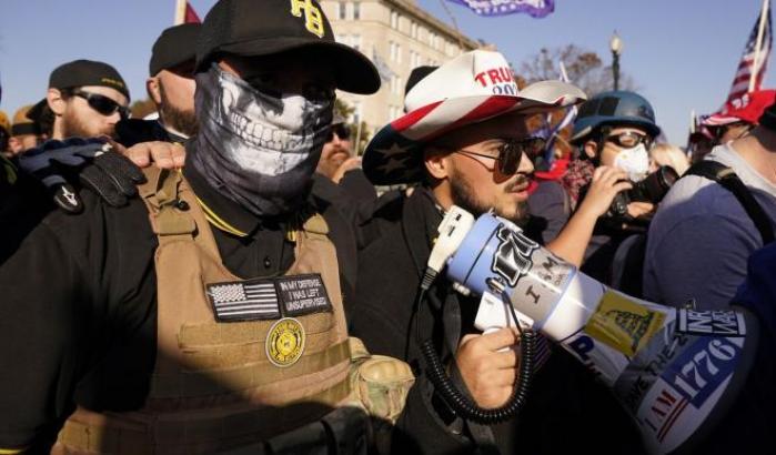 Estremisti di destra trumpiani dei Proud Boys