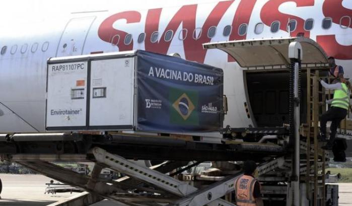 Nonostante gli appelli a Rio de Janeiro party illegali per Carnevale: centinaia di arresti