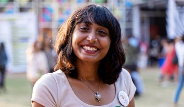 L'India scende in piazza in sostegno di Disha Ravi: la paladina dell'ambiente arrestata per sedizione