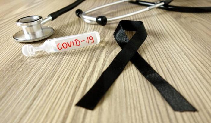 Alla faccia dei negazionisti, Eurostat: nel 2020 in Italia fino al 50% di morti in più