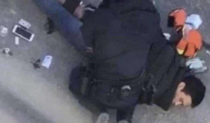 Il terrorista catturato dalla polizia