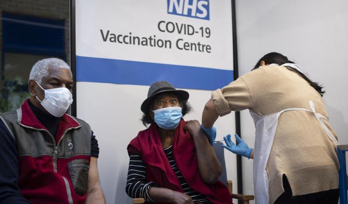 0005A5CF-vaccino-in-regno-unito Vaccino in Regno Unito