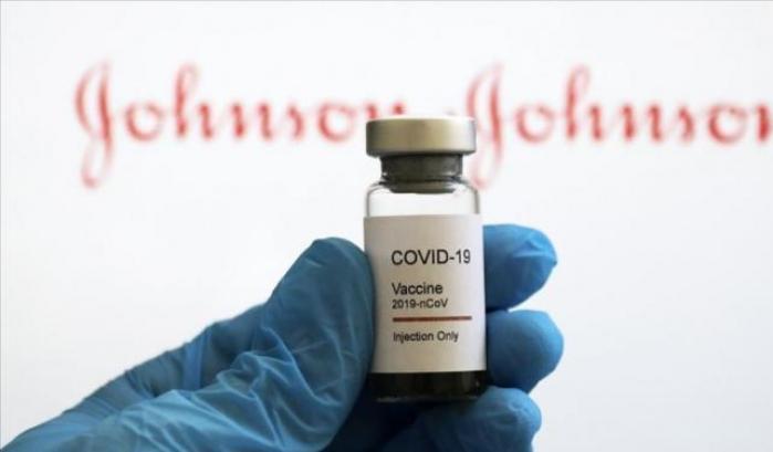 L’Ema rassicura sul vaccino Johnson&Johnson: “Trombosi molto rare"