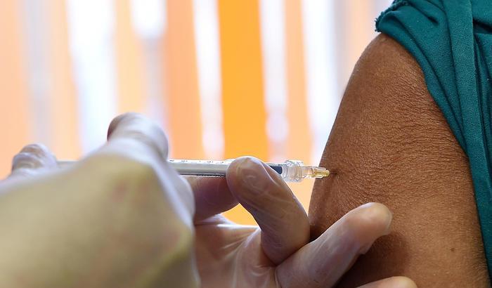 0005AB28-vaccinazione Vaccinazione