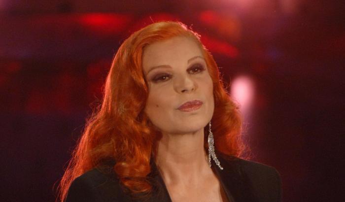 0005AD17-milva Milva