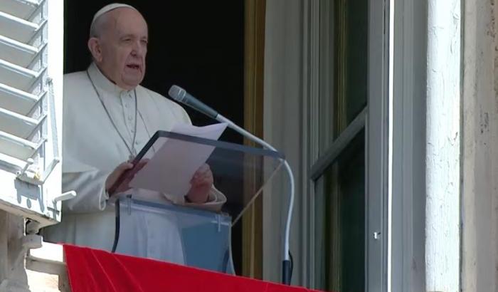 0005AD28-papa-francesco Papa Francesco