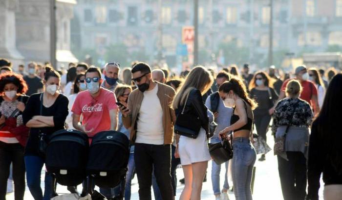 0005AD46-italia-in-zona-gialla Italia in zona gialla