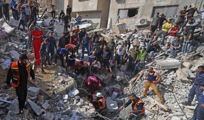 Bombardamenti israeliani a Gaza