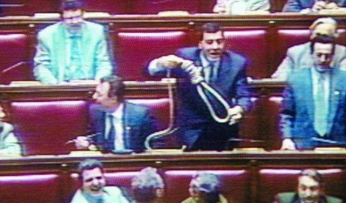 0005B402-luca-leoni-orsenigo-e-il-suo-cappio Luca Leoni Orsenigo e il suo cappio