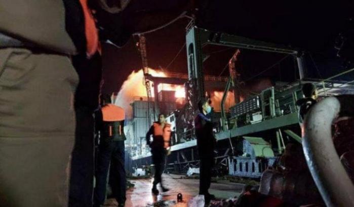 La nave della Marina Iraniana Kharg