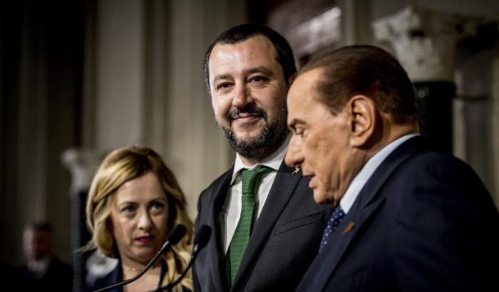 Silvio considera l'ipotesi di una federazione del centrodestra, ma Giorgia e Matteo...
