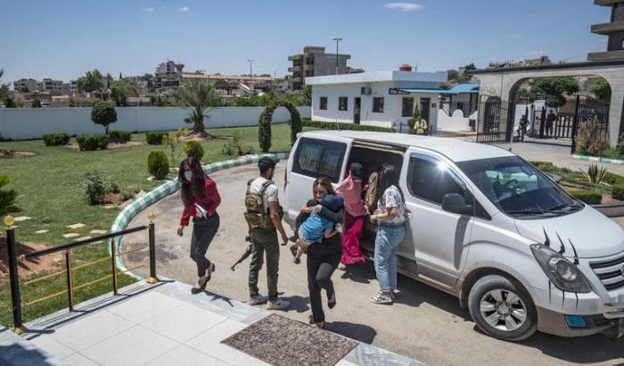 Delegazione olandese recupera quattro combattenti Isis