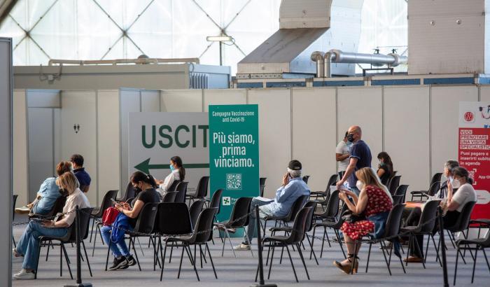 600mila vaccini al giorno