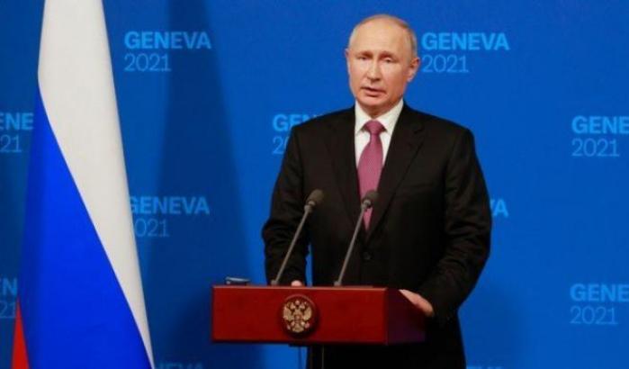 Putin attacca Navalny: "È un recidivo, è tornato dalla Germania perché voleva essere arrestato"