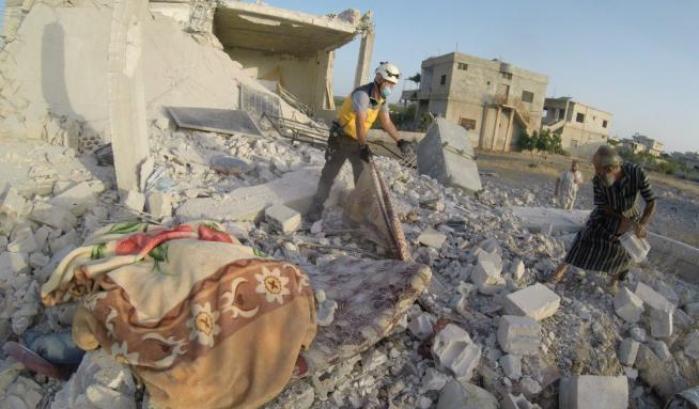 0005BAC2-gli-attacchi-in-siria Gli attacchi in Siria