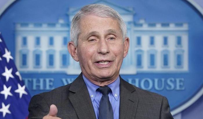 La previsione di Fauci: "Negli Usa il picco della pandemia a metà febbraio"
