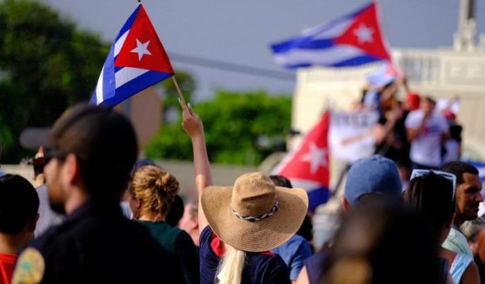 Manifestanti a Cuba