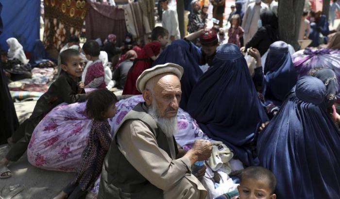 0005C24E-bambini-fuggiti-dai-talebani-a-kabul Bambini, fuggiti dai talebani, a Kabul