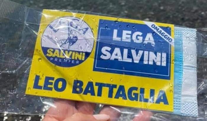 Mascherine pro-Salvini