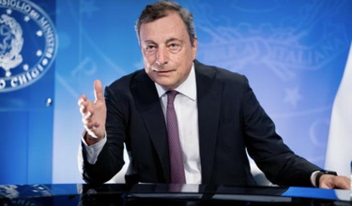 Mario Draghi durante la conferenza stampa