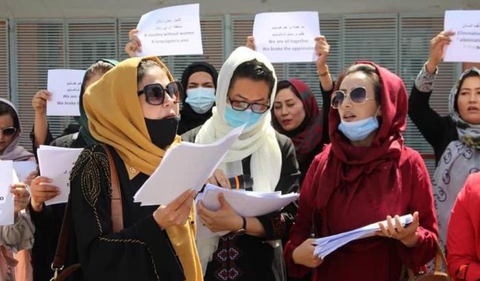 0005C5A1-la-protesta-delle-donne-afghane-a-kabul La protesta delle donne afghane a Kabul