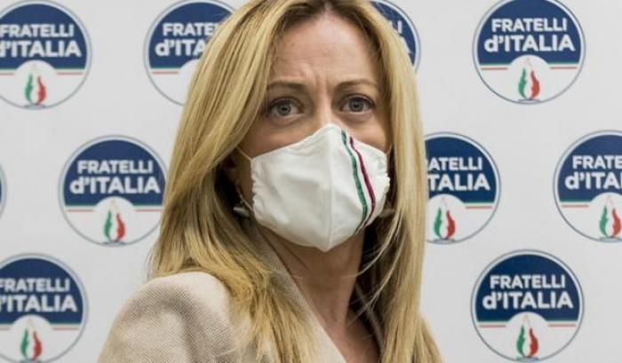 Piero De Luca (Pd) attacca Giorgia Meloni:  "Irresponsabile, continua a rincorrere i no vax"